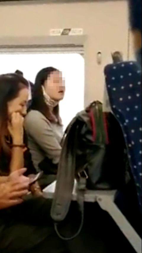 女坐女视频,揭秘女性社交新趋势